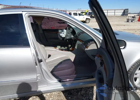 2003 Mercedes-Benz E 500 из США, поврежденный, VIN WDBUF70JX3A123352